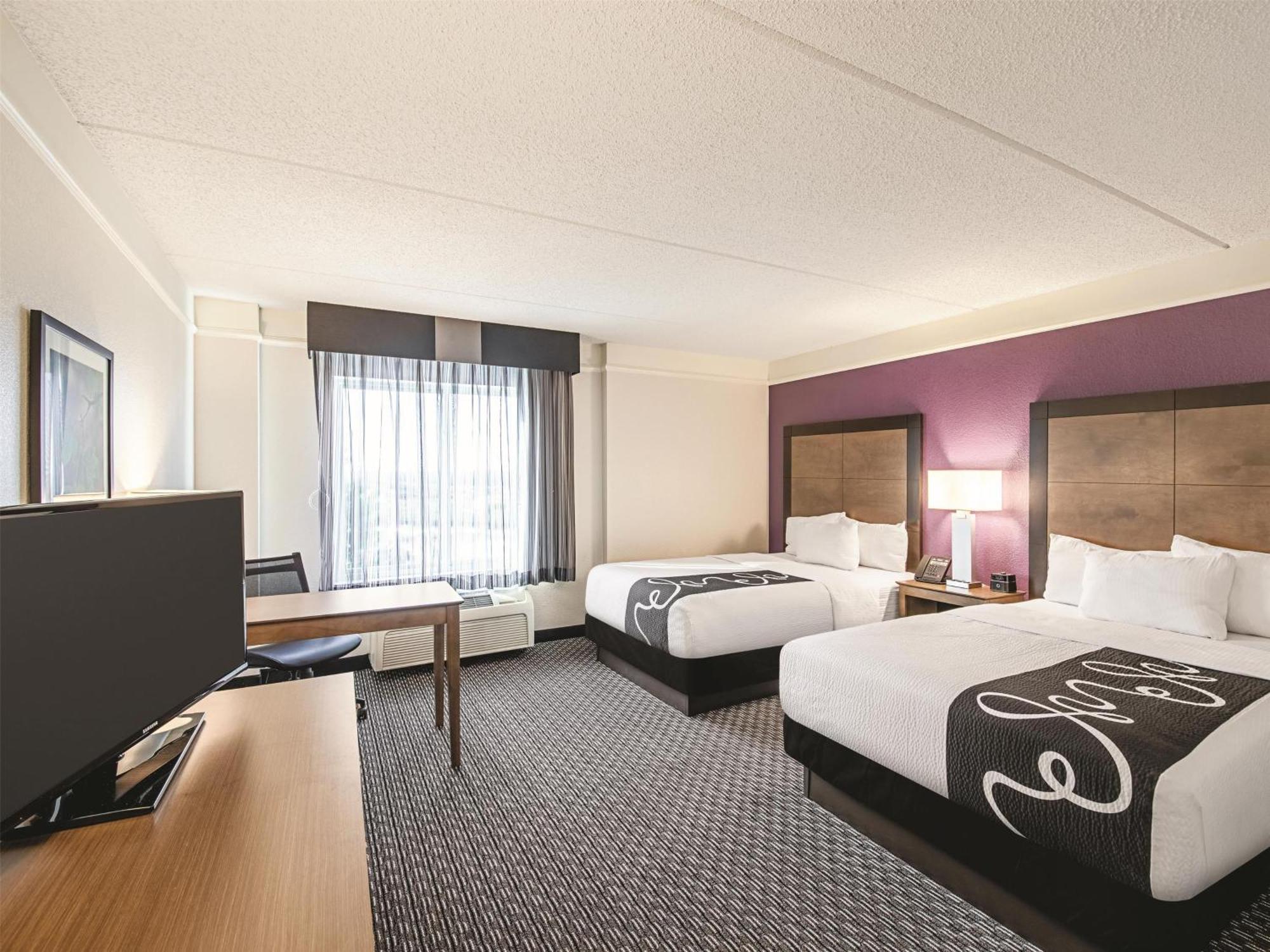 Double Room Two Double Beds Bath Tub Mobility or Hearing Accessible Non-Smoking